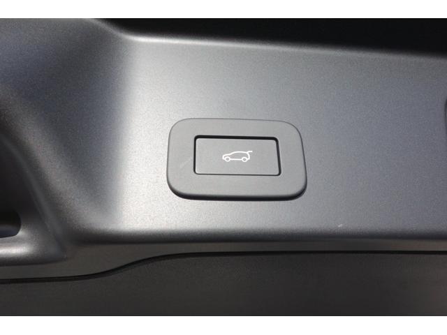 �p���[�e�[���Q�[�g�́A�{�^����Ńe�[���Q�[�g�������I�ɊJ������߂���ł��邽�߁A�d���ו��������Ă���ꍇ�ł��A����g�킸�ɊJ�ł��܂��B����ɂ��A�ו����^�ԍۂ̕��S���y������܂��B