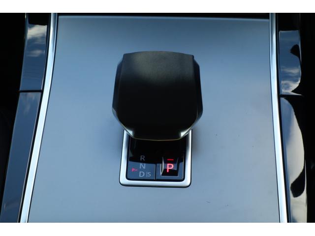 �W���I�[�g�}�`�b�N�́A�V�t�g�`�F���W�����ɃX���[�Y�ŁA�G���W���̉�]�����œK�ɕۂ��Ȃ���A�V�t�g�_�E����V�t�g�A�b�v���s���܂��B����ɂ��A�������⌸�����ɂ����Ă��A���炩�ȑ��s���o�������܂��B