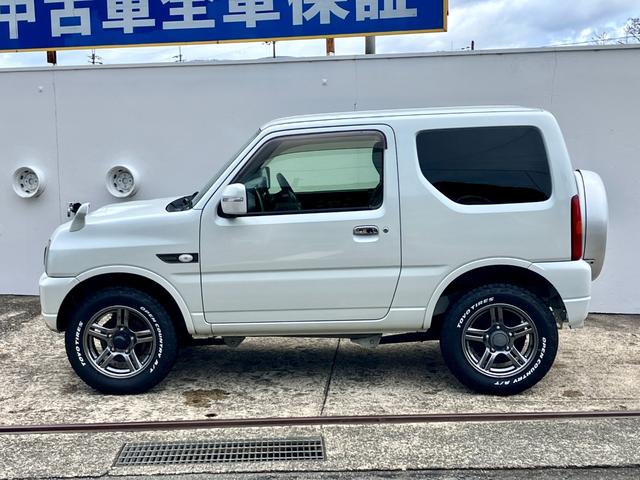 ジムニー ランドベンチャー　特別仕様車　４ＷＤ　ターボ車　オートマ　ナビＴＶ　ＥＴＣ　ドライブレコーダー　レザーシート　シートヒーター　アルミホイール（6枚目）