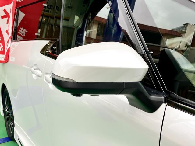 ヴェルファイアハイブリッド Ｚ　プレミア　Ｅ－ＦＯＵＲ　ＧＲエアロ　ワンオーナー車　左右独立ムーンルーフ　茶内装　デジタルインナーミラー　純正１４型ＤＡ　置くだけ充電　パワーバックドア（11枚目）