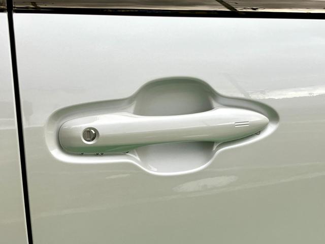 ヴェルファイアハイブリッド Ｚ　プレミア　Ｅ－ＦＯＵＲ　ＧＲエアロ　ワンオーナー車　左右独立ムーンルーフ　茶内装　デジタルインナーミラー　純正１４型ＤＡ　置くだけ充電　パワーバックドア（12枚目）