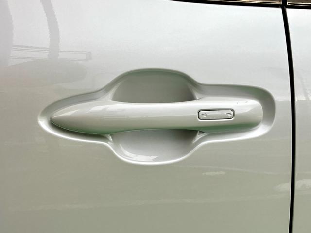 ヴェルファイアハイブリッド Ｚ　プレミア　Ｅ－ＦＯＵＲ　ＧＲエアロ　ワンオーナー車　左右独立ムーンルーフ　茶内装　デジタルインナーミラー　純正１４型ＤＡ　置くだけ充電　パワーバックドア（13枚目）