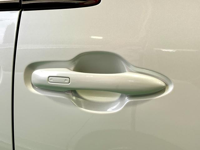 ヴェルファイアハイブリッド Ｚ　プレミア　Ｅ－ＦＯＵＲ　ＧＲエアロ　ワンオーナー車　左右独立ムーンルーフ　茶内装　デジタルインナーミラー　純正１４型ＤＡ　置くだけ充電　パワーバックドア（15枚目）