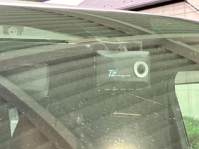 ヴェルファイアハイブリッド Ｚ　プレミア　Ｅ－ＦＯＵＲ　ＧＲエアロ　ワンオーナー車　左右独立ムーンルーフ　茶内装　デジタルインナーミラー　純正１４型ＤＡ　置くだけ充電　パワーバックドア（21枚目）