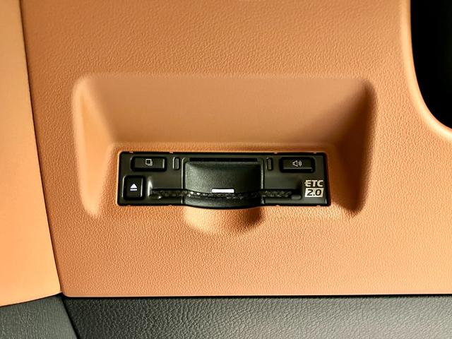 ヴェルファイアハイブリッド Ｚ　プレミア　Ｅ－ＦＯＵＲ　ＧＲエアロ　ワンオーナー車　左右独立ムーンルーフ　茶内装　デジタルインナーミラー　純正１４型ＤＡ　置くだけ充電　パワーバックドア（52枚目）