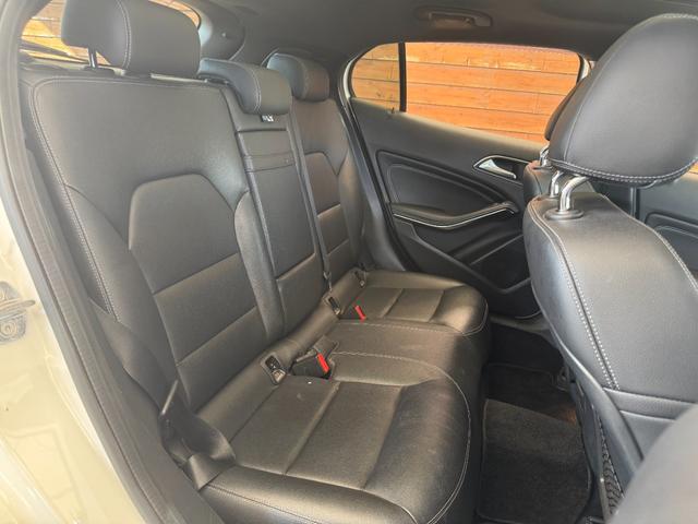 ＧＬＡクラス ＧＬＡ２２０　４マチック　黒革シート　サンルーフ　純正ナビ　ＥＴＣ　フルセグＴＶ　Ｂｌｕｅｔｏｏｔｈ　バックカメラ　ドライブレコーダー　ハーマンカードンスピーカー　シートヒーター　キーレスゴー　前後センサー　オートエアコン（30枚目）