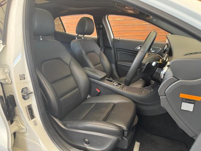 ＧＬＡクラス ＧＬＡ２２０　４マチック　黒革シート　サンルーフ　純正ナビ　ＥＴＣ　フルセグＴＶ　Ｂｌｕｅｔｏｏｔｈ　バックカメラ　ドライブレコーダー　ハーマンカードンスピーカー　シートヒーター　キーレスゴー　前後センサー　オートエアコン（31枚目）