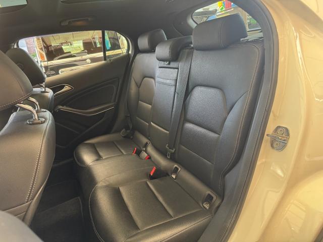 ＧＬＡクラス ＧＬＡ２２０　４マチック　黒革シート　サンルーフ　純正ナビ　ＥＴＣ　フルセグＴＶ　Ｂｌｕｅｔｏｏｔｈ　バックカメラ　ドライブレコーダー　ハーマンカードンスピーカー　シートヒーター　キーレスゴー　前後センサー　オートエアコン（59枚目）