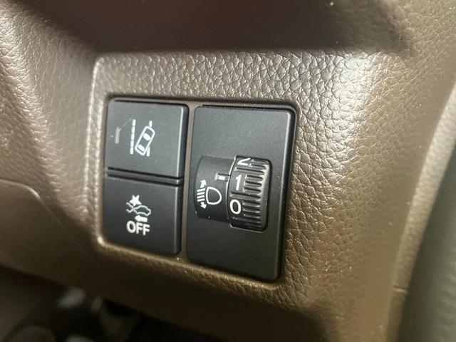 Ｎ－ＢＯＸ Ｌ　コーディネートスタイル　両側パワスラ　ストラーダナビ　フルセグＴＶ　Ｂｌｕｅｔｏｏｔｈ　バックカメラ　ＥＴＣ　前後ドライブレコーダー　シートヒーター　オートエアコン　衝突軽減ブレーキ　アダプティブクルーズコントロール（16枚目）