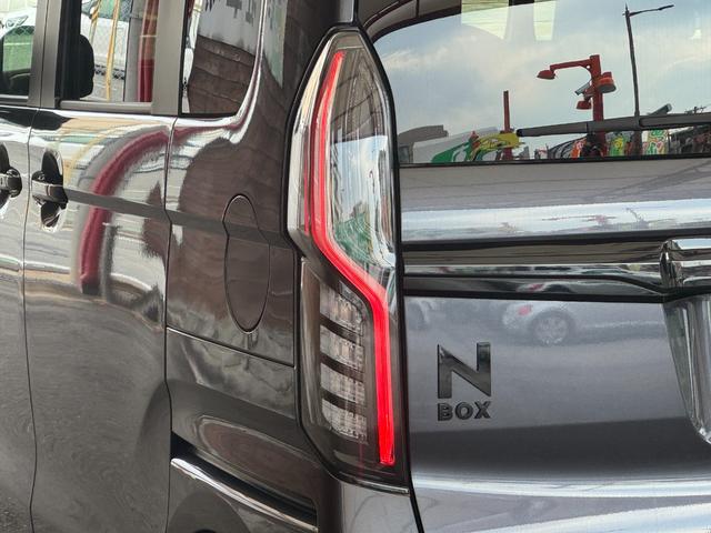 Ｎ－ＢＯＸカスタム Ｌ　スタイル＋ブラック　両側電動スライドドア　純正ナビ　Ｂｌｕｅｔｏｏｔｈ　バックカメラ　前後ドライブレコーダー　アダプティブクルーズコントロール　衝突軽減ブレーキ　シートヒーター　リアセンサー　オートエアコン　フロアマット（7枚目）