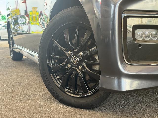 Ｎ－ＢＯＸカスタム Ｌ　スタイル＋ブラック　両側電動スライドドア　純正ナビ　Ｂｌｕｅｔｏｏｔｈ　バックカメラ　前後ドライブレコーダー　アダプティブクルーズコントロール　衝突軽減ブレーキ　シートヒーター　リアセンサー　オートエアコン　フロアマット（12枚目）