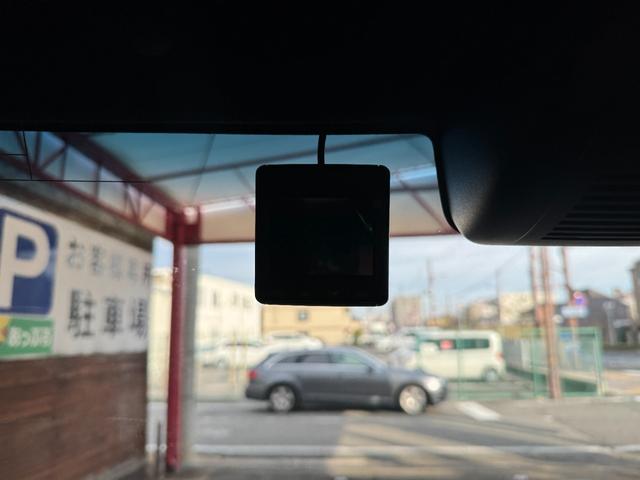 Ｎ－ＢＯＸカスタム Ｌ　スタイル＋ブラック　両側電動スライドドア　純正ナビ　Ｂｌｕｅｔｏｏｔｈ　バックカメラ　前後ドライブレコーダー　アダプティブクルーズコントロール　衝突軽減ブレーキ　シートヒーター　リアセンサー　オートエアコン　フロアマット（17枚目）