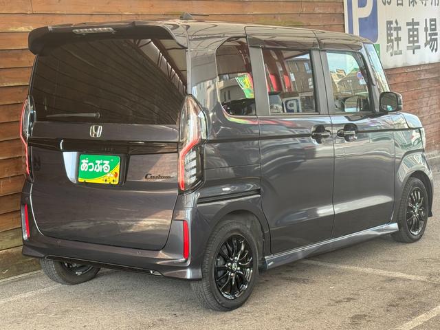 Ｎ－ＢＯＸカスタム Ｌ　スタイル＋ブラック　両側電動スライドドア　純正ナビ　Ｂｌｕｅｔｏｏｔｈ　バックカメラ　前後ドライブレコーダー　アダプティブクルーズコントロール　衝突軽減ブレーキ　シートヒーター　リアセンサー　オートエアコン　フロアマット（44枚目）