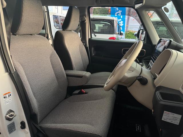 ワゴンＲスマイル ハイブリッドＸ　両側電動スライドドア　純正９インチナビ　全周囲カメラ　フルセグ　Ｂｌｕｅｔｏｏｔｈ　ヘッドアップディスプレイ　運転席シートヒーター　オートエアコン　アダプティブクルーズ　障害物センサー　フロアマット（23枚目）