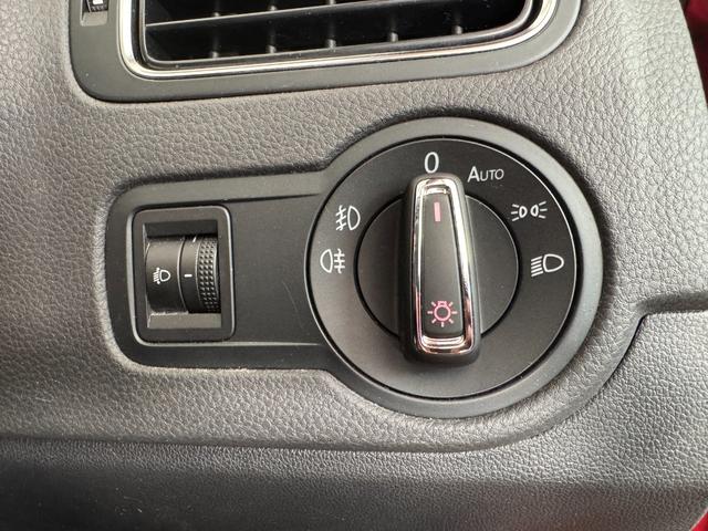 ルームクリーニングも隅々まで綺麗にしてお渡ししています。他店の車のクオリティと比較してください！店内にお子様の遊んで頂けるスペースもあります♪ごゆっくりお車選びが出来ます☆