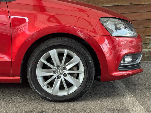 ルームクリーニングも隅々まで綺麗にしてお渡ししています。他店の車のクオリティと比較してください！店内にお子様の遊んで頂けるスペースもあります♪ごゆっくりお車選びが出来ます☆