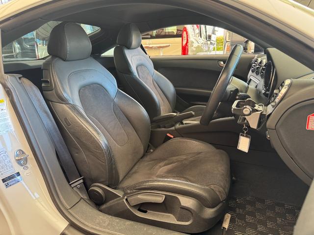 �C�ӕی������Ђɂ��C���������I�o���m���L�x�ȃX�^�b�t�����ē������Ē����܂���