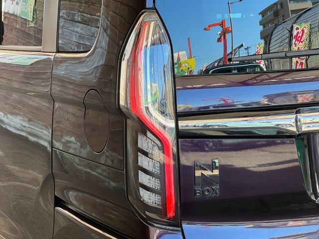 N-BOXカスタム Lターボ 純正ナビ フルセグTV Bluetooth バックカメラ ETC アダプティブクルーズコントロール シートヒーター 両側パワースライド オートエアコン ドアバイザー フロアマット(8枚目)