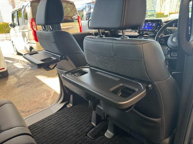 N-BOXカスタム Lターボ 純正ナビ フルセグTV Bluetooth バックカメラ ETC アダプティブクルーズコントロール シートヒーター 両側パワースライド オートエアコン ドアバイザー フロアマット(29枚目)