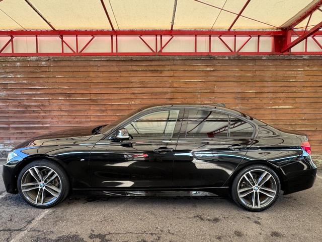 ３シリーズ ３２０ｉ　Ｍスポーツ　エディションシャドー　純正ナビ　バックカメラ　Ｂｌｕｅｔｏｏｔｈ　ＥＴＣ　レーダー　黒革シート　パワーシート　シートヒーター　アダプティブクルーズコントロール　デュアルオートエアコン　ＬＥＤオートライト（38枚目）