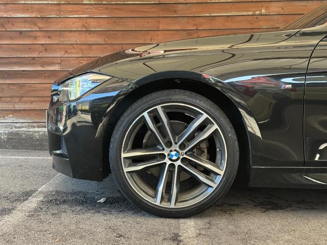 ３シリーズ ３２０ｉ　Ｍスポーツ　エディションシャドー　純正ナビ　バックカメラ　Ｂｌｕｅｔｏｏｔｈ　ＥＴＣ　レーダー　黒革シート　パワーシート　シートヒーター　アダプティブクルーズコントロール　デュアルオートエアコン　ＬＥＤオートライト（45枚目）