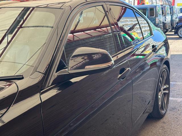 ３シリーズ ３２０ｉ　Ｍスポーツ　エディションシャドー　純正ナビ　バックカメラ　Ｂｌｕｅｔｏｏｔｈ　ＥＴＣ　レーダー　黒革シート　パワーシート　シートヒーター　アダプティブクルーズコントロール　デュアルオートエアコン　ＬＥＤオートライト（47枚目）