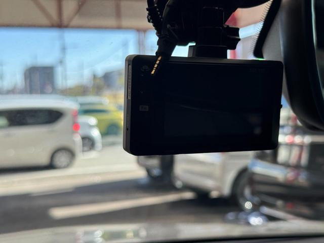 ２０８ ＧＴライン　ディスプレイオーディオ　アップルカープレイ　アンドロイドオート　ミラーリンク　Ｂｌｕｅｔｏｏｔｈ　ＥＴＣ　前後ドラレコ　アダプティブクルーズコントロール　フロアマット　パドルシフト（19枚目）