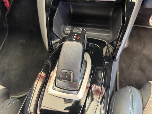 ２０８ ＧＴライン　ディスプレイオーディオ　アップルカープレイ　アンドロイドオート　ミラーリンク　Ｂｌｕｅｔｏｏｔｈ　ＥＴＣ　前後ドラレコ　アダプティブクルーズコントロール　フロアマット　パドルシフト（25枚目）