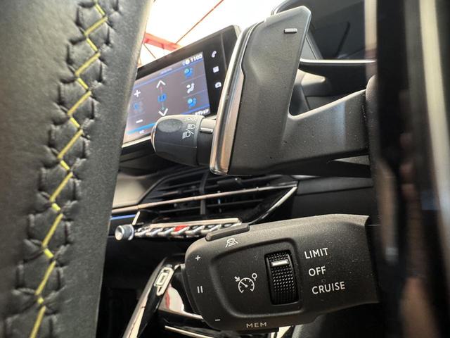 ２０８ ＧＴライン　ディスプレイオーディオ　アップルカープレイ　アンドロイドオート　ミラーリンク　Ｂｌｕｅｔｏｏｔｈ　ＥＴＣ　前後ドラレコ　アダプティブクルーズコントロール　フロアマット　パドルシフト（61枚目）