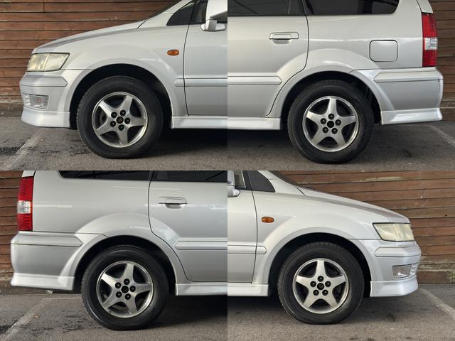 シャリオグランディス ツーリング　７人乗り　ＣＤ／ＭＤプレイヤー　ＥＴＣ　オートライト　電動格納ミラー　ルーフレール　純正１５インチアルミホイール　フロアマット（6枚目）