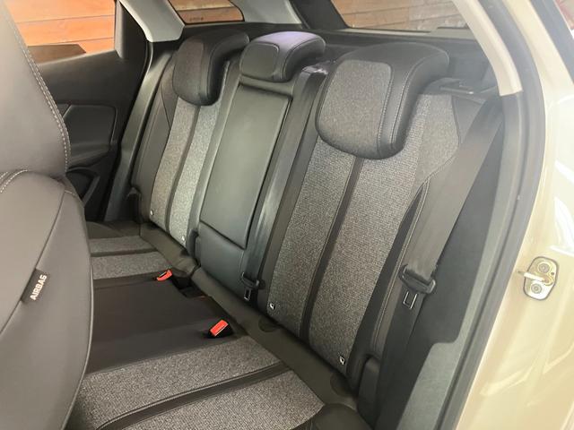 �����Ղ�͋ƊE�o���ґ����I�I�V�ԃf�B�[���[�c�ƁE��蒆�Îԃf�B�[���[�c�ƁE�V�ԃf�B�[���[�����m�ȂǁA�L�x�Ȓm���ƌo�������q�l�̎ԑI�т�[�Ԍ�̃T�|�[�g������`�������Ē����܂��B