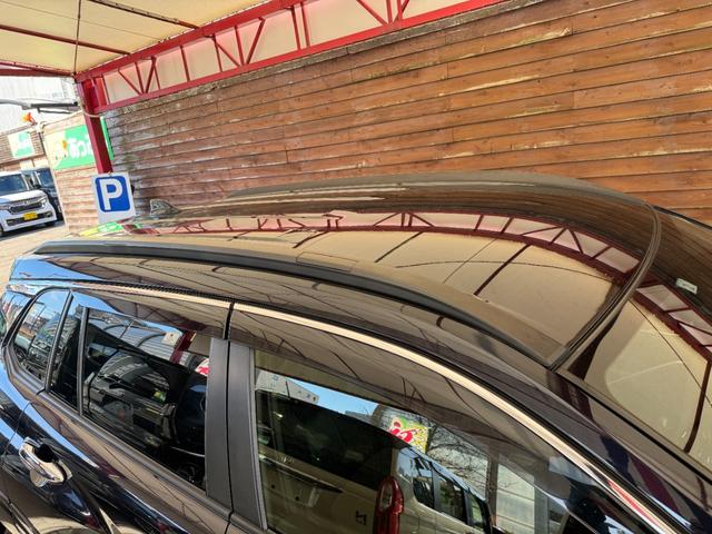 カローラクロス ハイブリッド　Ｚ　モデリスタフルエアロ　メッキガーニッシュ　半革シート　純正ナビ　フルセグＴＶ　Ｂｌｕｅｔｏｏｔｈ　ＤＩＳＣ　バックカメラ　ＥＴＣ　前後ドラレコ　パワートランク　シートヒーター　パワーシート（12枚目）