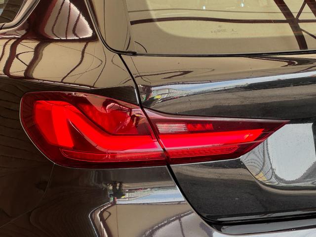 １シリーズ １１８ｉ　プレイ　純正ナビ　バックカメラ　Ｂｌｕｅｔｏｏｔｈ　ＥＴＣ　前後ドラレコ　クルーズコントロール　オートエアコン　ＬＥＤオートライト　純正１６インチアルミホイール（10枚目）