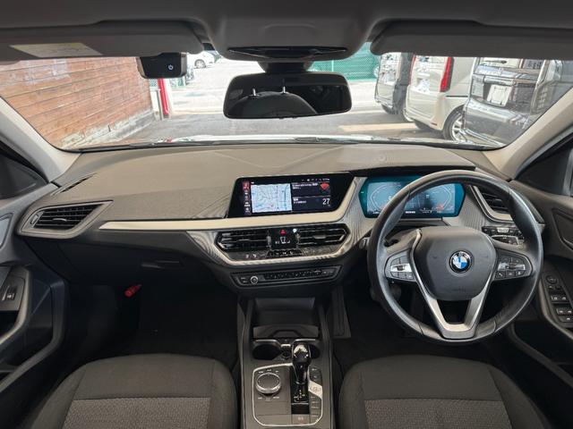 １シリーズ １１８ｉ　プレイ　純正ナビ　バックカメラ　Ｂｌｕｅｔｏｏｔｈ　ＥＴＣ　前後ドラレコ　クルーズコントロール　オートエアコン　ＬＥＤオートライト　純正１６インチアルミホイール（14枚目）