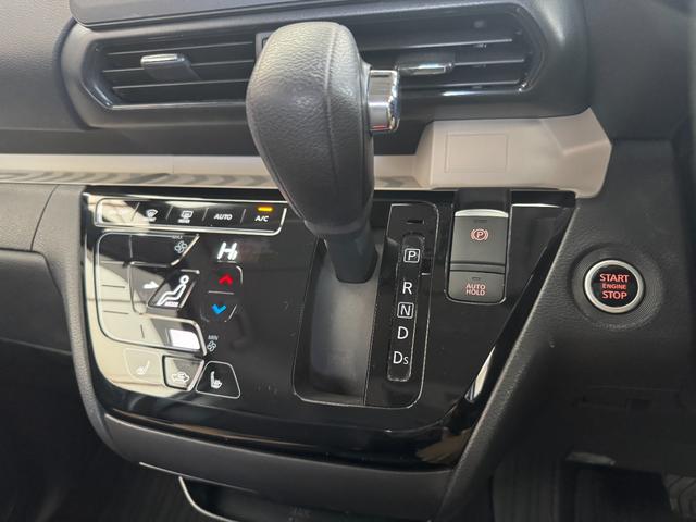 デリカミニ Ｔ　プレミアム　４ＷＤ　ターボ　両側パワスラ　デジタルインナーミラー　全周囲カメラ　アダプティブクルーズコントロール　半革シート　シートヒーター　ハンドルヒーター　オートエアコン　ＬＥＤオートライト　スマートキー（22枚目）