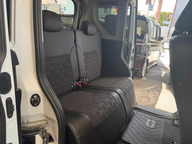 デリカミニ Ｔ　プレミアム　４ＷＤ　ターボ　両側パワスラ　デジタルインナーミラー　全周囲カメラ　アダプティブクルーズコントロール　半革シート　シートヒーター　ハンドルヒーター　オートエアコン　ＬＥＤオートライト　スマートキー（30枚目）