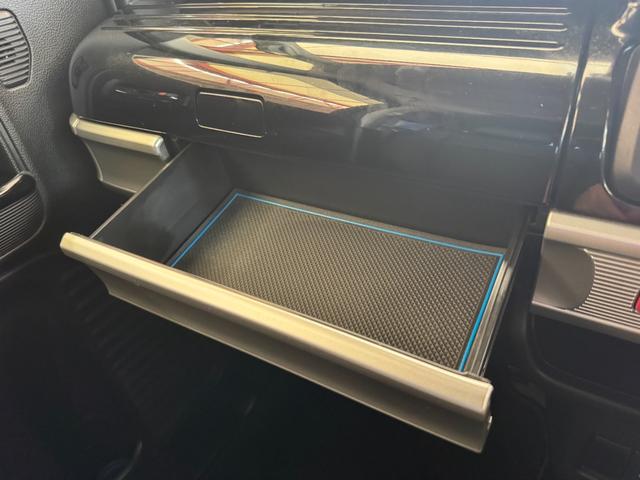 スペーシアカスタム ハイブリッドＸＳターボ　両側パワスラ　純正８インチナビ　フルセグ　Ｂｌｕｅｔｏｏｔｈ　全周囲カメラ　ＥＴＣ　前後ドライブレコーダー　アダプティブクルーズ　シートヒーター　ＬＥＤオートライト　スマートキー　フロアマット（29枚目）