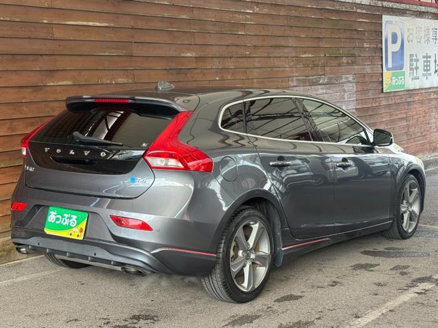 �����Ղ�͋ƊE�o���ґ����I�I�V�ԃf�B�[���[�c�ƁE��蒆�Îԃf�B�[���[�c�ƁE�V�ԃf�B�[���[�����m�ȂǁA�L�x�Ȓm���ƌo�������q�l�̎ԑI�т�[�Ԍ�̃T�|�[�g������`�������Ē����܂��B