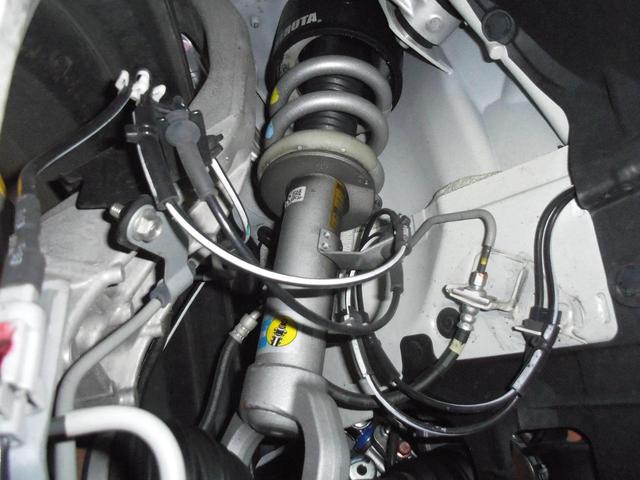 ＧＴ－Ｒ ニスモ　ＮＩＳＭＯスポーツリセッティング　カーボンボンネット＆トランク＆エアロ　専用レカロシート　ロベルタリフターシステム（Ｆ＆Ｒ）　ＢＯＳＥサウンド　純ナビＴＶ　Ｂモニタ　純ＲＡＹＳ製２０ｉｎＡＷ（13枚目）