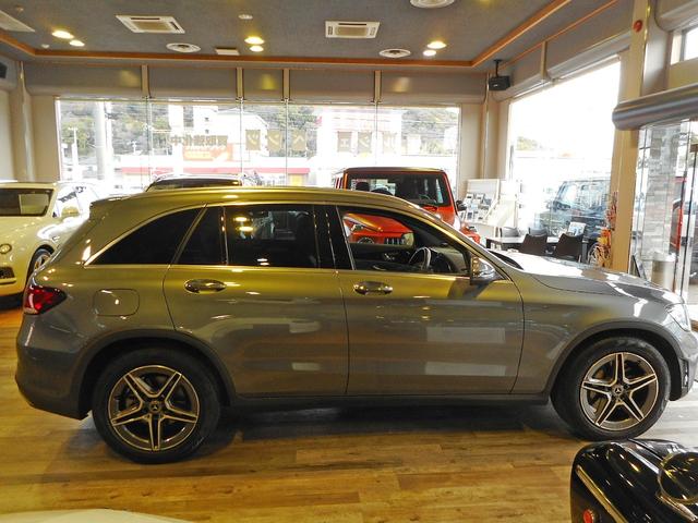 ＧＬＣ ＧＬＣ２２０ｄ　４マチック　スポーツラインエディシン　特別仕様車　パノラマＳＲ　ＡＭＧスタイリングＰ　ＡＭＧ１９ｉｎＡＷ　レザーＡＲＴＩＣＯシート　ハンズフリーＰバックドア　ＭＢＵＸ　３６０度カメラ　フルセグ　ＲＳＰ　前席Ｐシート＆シートヒーター　記録簿（7枚目）