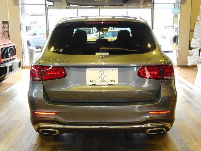 ＧＬＣ ＧＬＣ２２０ｄ　４マチック　スポーツラインエディシン　特別仕様車　パノラマＳＲ　ＡＭＧスタイリングＰ　ＡＭＧ１９ｉｎＡＷ　レザーＡＲＴＩＣＯシート　ハンズフリーＰバックドア　ＭＢＵＸ　３６０度カメラ　フルセグ　ＲＳＰ　前席Ｐシート＆シートヒーター　記録簿（9枚目）