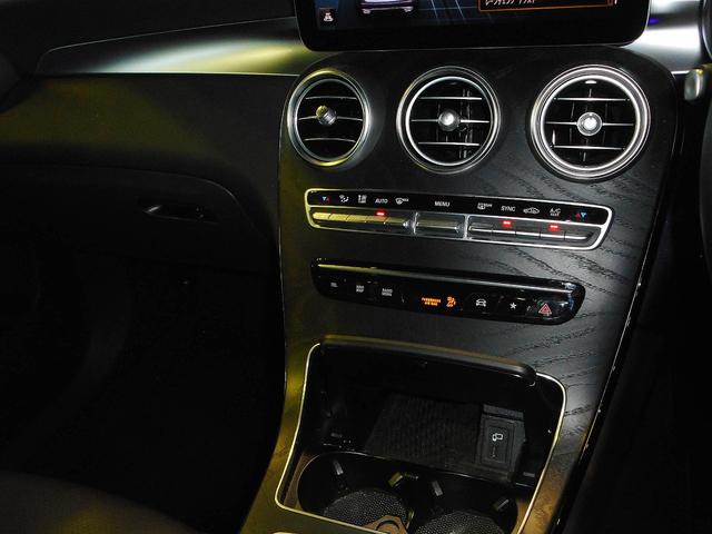 ＧＬＣ ＧＬＣ２２０ｄ　４マチック　スポーツラインエディシン　特別仕様車　パノラマＳＲ　ＡＭＧスタイリングＰ　ＡＭＧ１９ｉｎＡＷ　レザーＡＲＴＩＣＯシート　ハンズフリーＰバックドア　ＭＢＵＸ　３６０度カメラ　フルセグ　ＲＳＰ　前席Ｐシート＆シートヒーター　記録簿（25枚目）