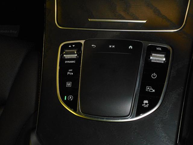 ＧＬＣ ＧＬＣ２２０ｄ　４マチック　スポーツラインエディシン　特別仕様車　パノラマＳＲ　ＡＭＧスタイリングＰ　ＡＭＧ１９ｉｎＡＷ　レザーＡＲＴＩＣＯシート　ハンズフリーＰバックドア　ＭＢＵＸ　３６０度カメラ　フルセグ　ＲＳＰ　前席Ｐシート＆シートヒーター　記録簿（26枚目）