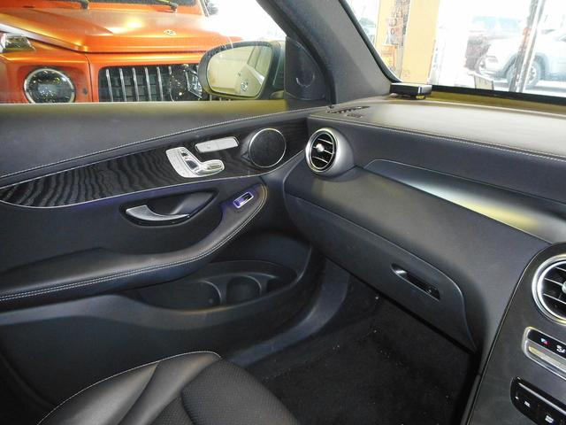 ＧＬＣ ＧＬＣ２２０ｄ　４マチック　スポーツラインエディシン　特別仕様車　パノラマＳＲ　ＡＭＧスタイリングＰ　ＡＭＧ１９ｉｎＡＷ　レザーＡＲＴＩＣＯシート　ハンズフリーＰバックドア　ＭＢＵＸ　３６０度カメラ　フルセグ　ＲＳＰ　前席Ｐシート＆シートヒーター　記録簿（28枚目）