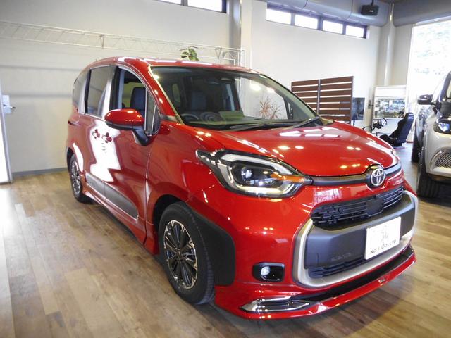 シエンタ ハイブリッドZ 7人乗り モデリスタエアロ&15inAW 純10.5inナビTV パノラマモニタ 純前後ドラレコ コンフォートP 両側Pスライド Cソナー セーフティセンス 前席シートH AC電源 ETC 記録簿(4枚目)