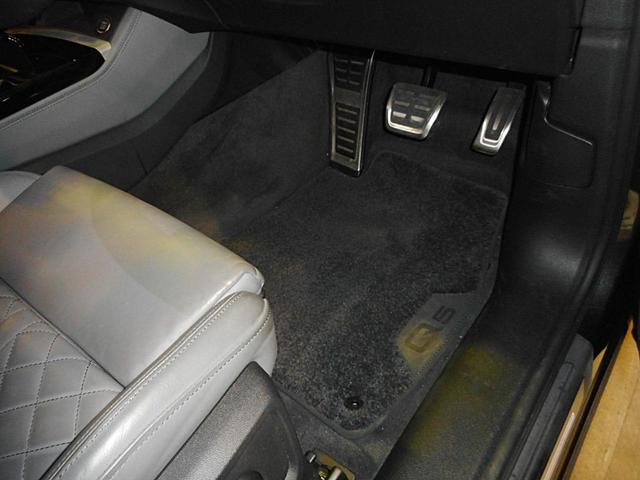 Ｑ５スポーツバック ハイスタイル　限定車　プラスＰ　ラグジュアリーＰ　ブラックスタイリングＰ　純２０ＡＷ　マトリクス０ＬＥＤリヤライト　ダンピングコントロールサス　ダイヤモンドステッチナッパレザーシート　ＭＭＩ　パノラマＭ　記録簿（39枚目）