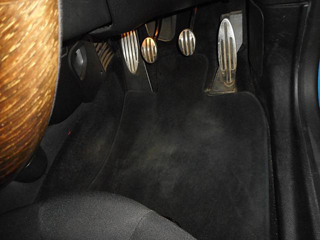 ＭＩＮＩ クーパーＳ　６速ＭＴ　ワンオーナー　ホワイトルーフ　クロームラインエクステリア　イングリッシュオーク調トリム　ウッド＆レザースポーツステアリング　カロッツェリアナビＴＶ　純１７ＡＷ　キセノン　ＥＴＣ　記録簿（33枚目）