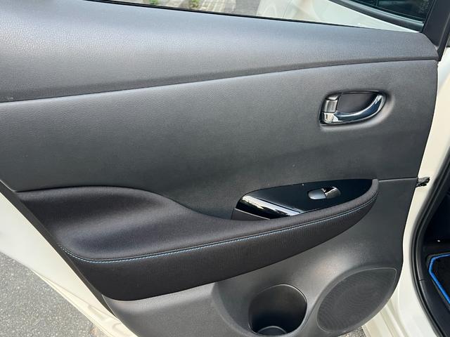 リーフ ｅ＋　Ｘ　プロパイロット＋ＢＳＷ＋ＢＳＩ＋ＲＣＴＡ＋ＬＩ＋ＤＡ＋アラモニ＋ミラー＋スイッチ＋Ｐブレーキ寒地仕様＋後席ヒータ後席吹出口＋ヒーターミラー（33枚目）