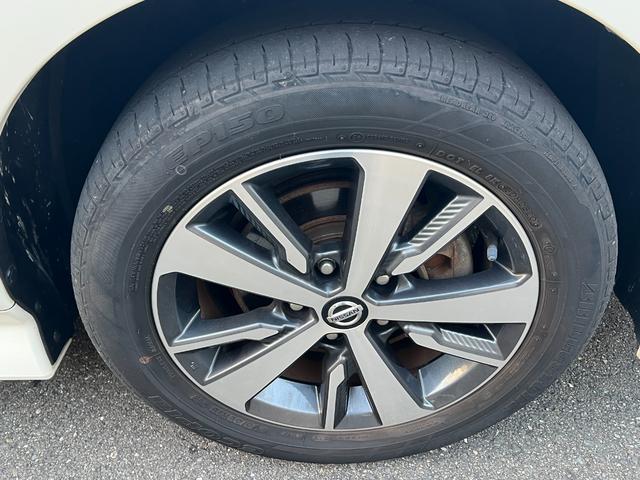 リーフ ｅ＋　Ｘ　プロパイロット＋ＢＳＷ＋ＢＳＩ＋ＲＣＴＡ＋ＬＩ＋ＤＡ＋アラモニ＋ミラー＋スイッチ＋Ｐブレーキ寒地仕様＋後席ヒータ後席吹出口＋ヒーターミラー（59枚目）