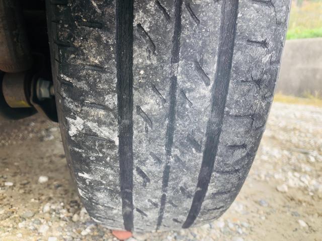 モコ Ｅ　盗難防止　ベンチシートフルフラット　ベンチ　ワイヤレスキー　助手席エアバック　スマ－トキ－　ＡＵＴＯエアコン　衝突安全ボディ　ＰＷ　ＰＳ　ＡＢＳ　運転席エアバッグ（38枚目）